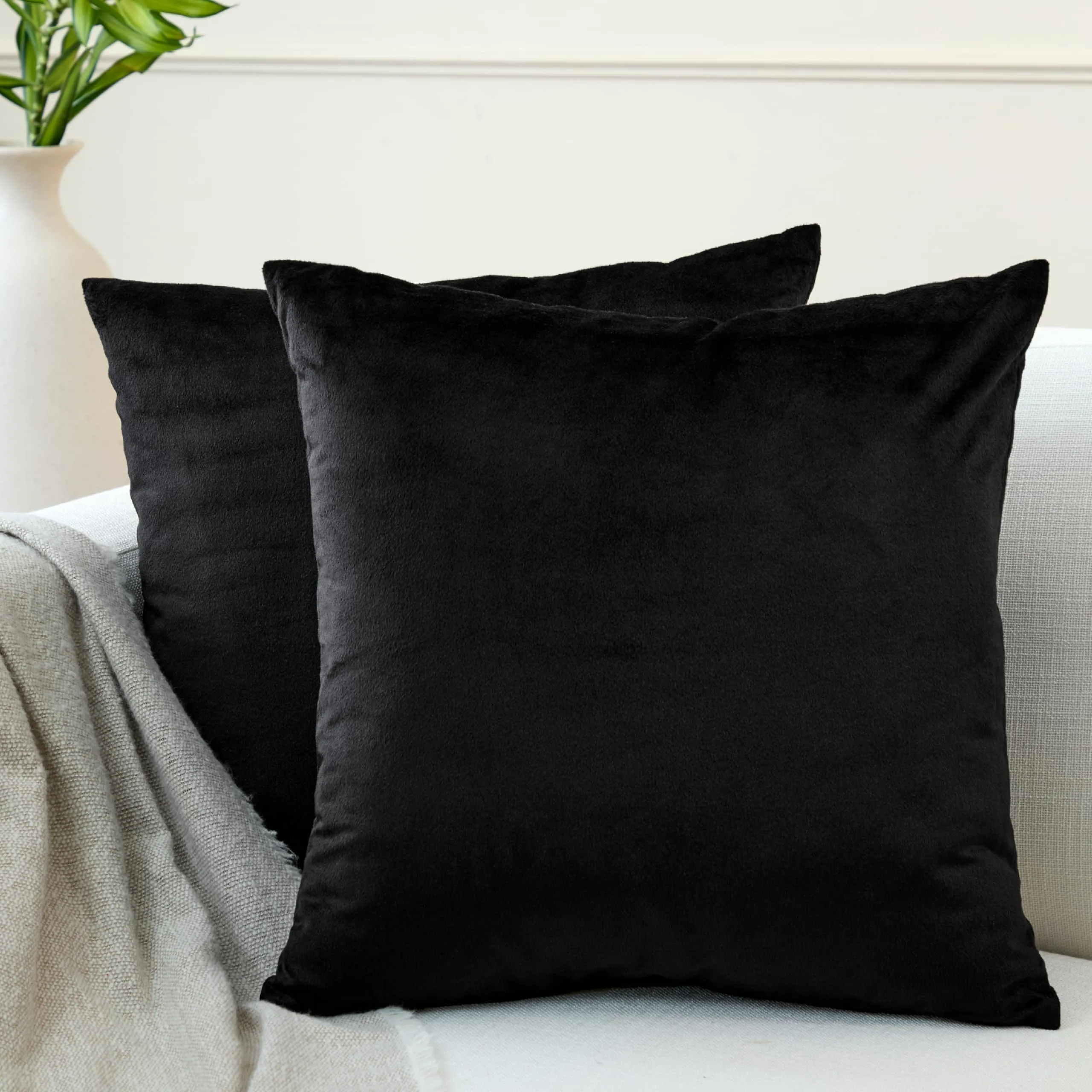 Plain Velvet Cushion Covers with Zipper - Black - Decorative Pillow Covers | Gul A Classic